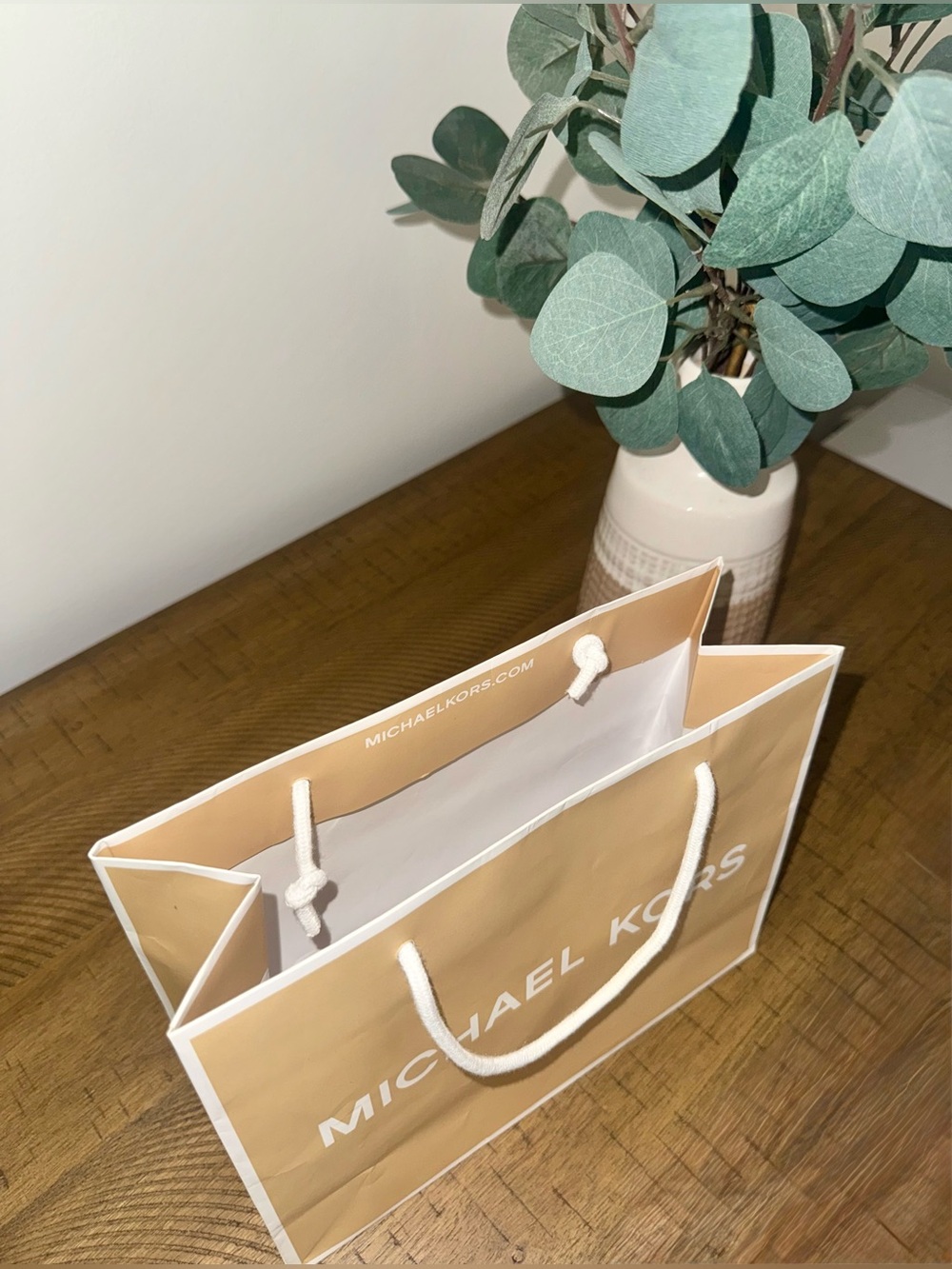 Michael Kors Two-Tone Beige and White Shopping Bag - Picture 3 of 7